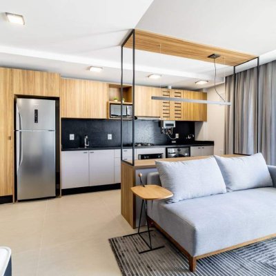 Apartamento com 55m², 1 quarto, 1 garagem, no bairro Lagoa da Conceição em Florianópolis