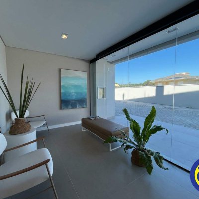 Apartamento com 55m², 1 quarto, 1 garagem, no bairro Lagoa da Conceição em Florianópolis