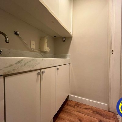 Salas/Conjuntos com 41m², no bairro Centro em Florianópolis