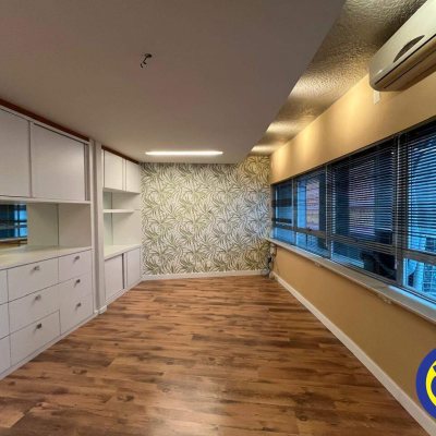 Salas/Conjuntos com 41m², no bairro Centro em Florianópolis