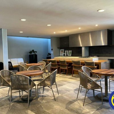 Apartamento com 45m², 1 quarto, 1 garagem, no bairro Centro em Florianópolis