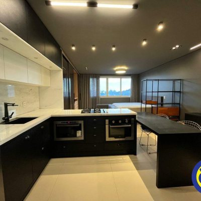 Apartamento com 45m², 1 quarto, 1 garagem, no bairro Centro em Florianópolis