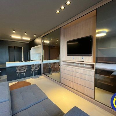 Apartamento com 45m², 1 quarto, 1 garagem, no bairro Centro em Florianópolis