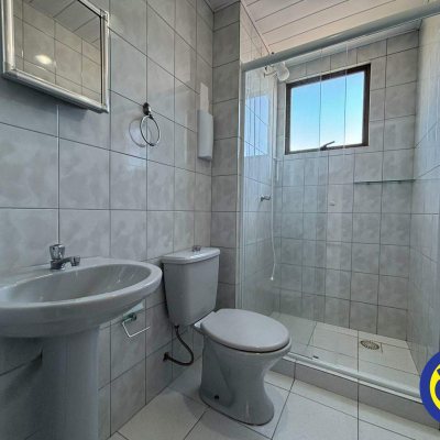 Apartamento com 64m², 2 quartos, 1 suíte, 1 garagem, no bairro Barreiros em São José