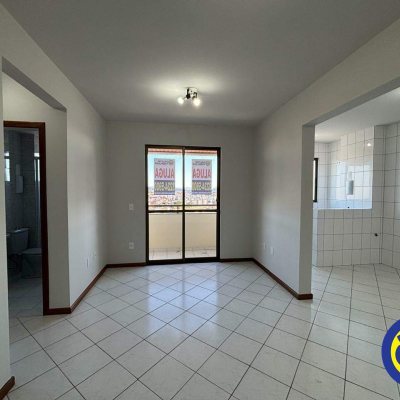 Apartamento com 64m², 2 quartos, 1 suíte, 1 garagem, no bairro Barreiros em São José