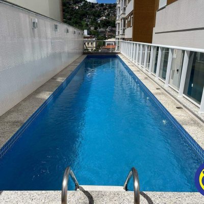 Apartamento com 67m², 2 quartos, 2 garagens, no bairro Centro em Florianópolis