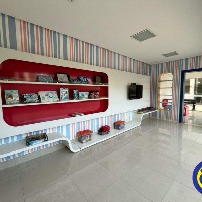 Apartamento com 67m², 2 quartos, 2 garagens, no bairro Centro em Florianópolis