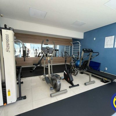 Apartamento com 67m², 2 quartos, 2 garagens, no bairro Centro em Florianópolis