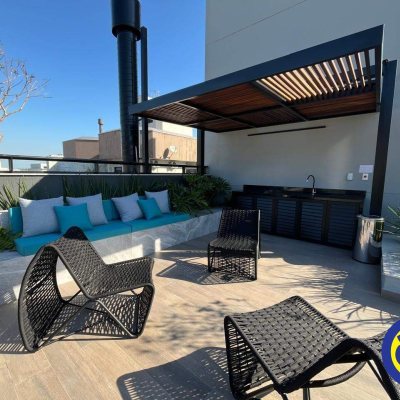 Apartamento com 80m², 2 quartos, 2 suítes, 1 garagem, no bairro Centro em Florianópolis