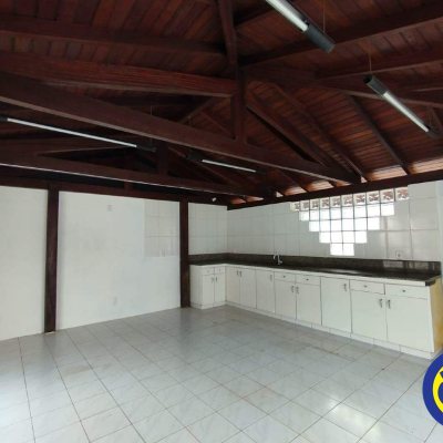 Loja com 30m², no bairro Agronômica em Florianópolis