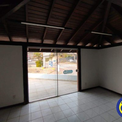 Loja com 30m², no bairro Agronômica em Florianópolis