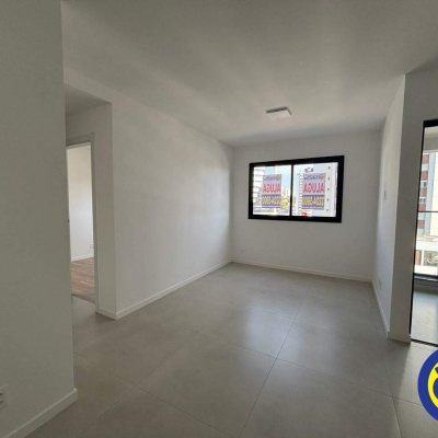 Apartamento com 73m², 2 quartos, 1 suíte, 1 garagem, no bairro Balneário em Florianópolis