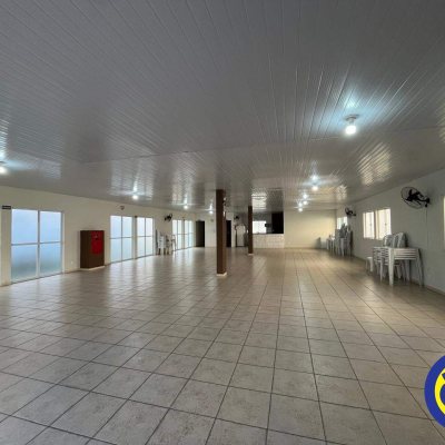 Apartamento com 45m², 2 quartos, 1 garagem, no bairro Fundos em Biguaçu