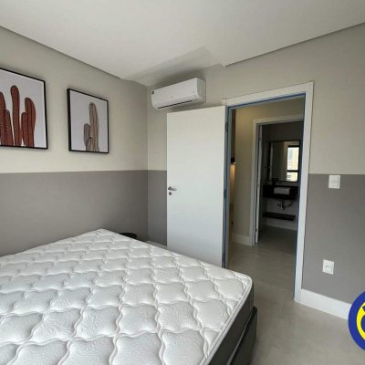 Apartamento com 61m², 2 quartos, 1 suíte, 1 garagem, no bairro Centro em Florianópolis