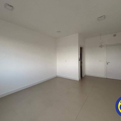 Salas/Conjuntos com 25m², 1 garagem, no bairro Canto em Florianópolis