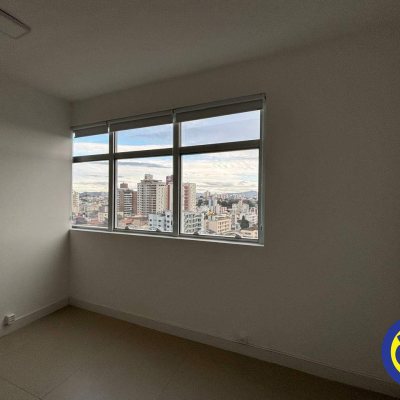 Salas/Conjuntos com 25m², 1 garagem, no bairro Canto em Florianópolis