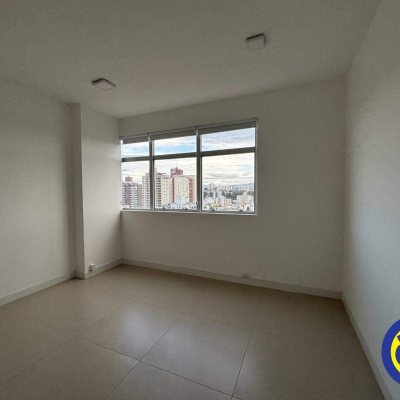 Salas/Conjuntos com 25m², 1 garagem, no bairro Canto em Florianópolis