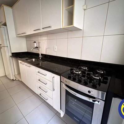 Apartamento com 80m², 2 quartos, 1 suíte, 1 garagem, no bairro João Paulo em Florianópolis
