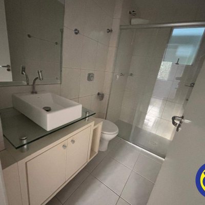 Apartamento com 80m², 2 quartos, 1 suíte, 1 garagem, no bairro João Paulo em Florianópolis