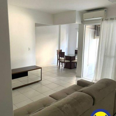 Apartamento com 80m², 2 quartos, 1 suíte, 1 garagem, no bairro João Paulo em Florianópolis