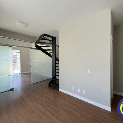 Loja com 110m², no bairro João Paulo em Florianópolis