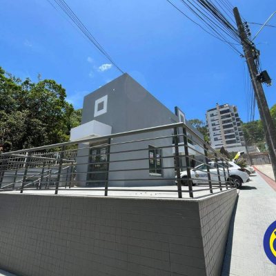 Loja com 110m², no bairro João Paulo em Florianópolis