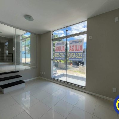 Loja com 110m², no bairro João Paulo em Florianópolis