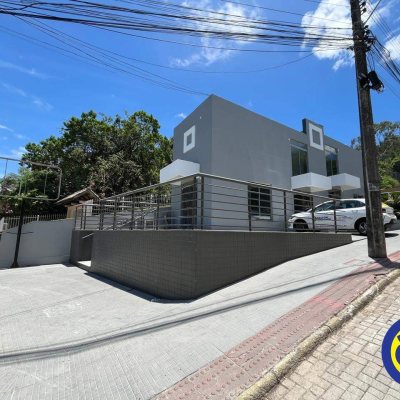 Loja com 110m², no bairro João Paulo em Florianópolis