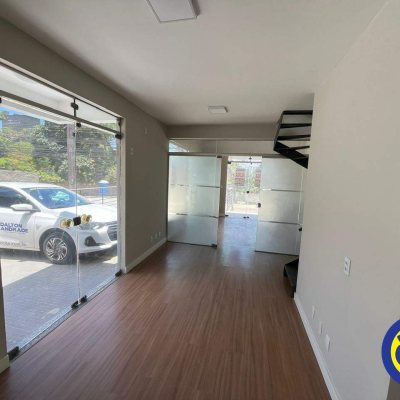 Loja com 110m², no bairro João Paulo em Florianópolis