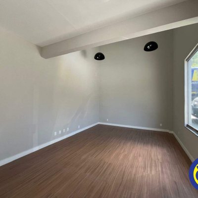 Loja com 110m², no bairro João Paulo em Florianópolis