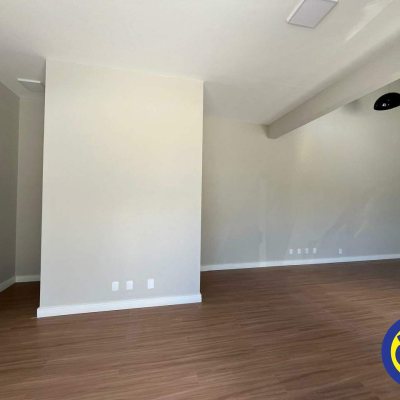 Loja com 110m², no bairro João Paulo em Florianópolis