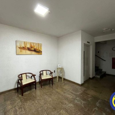 Apartamento com 80m², 2 quartos (sendo 1 suíte), 1 garagem, no bairro Canto em Florianópolis
