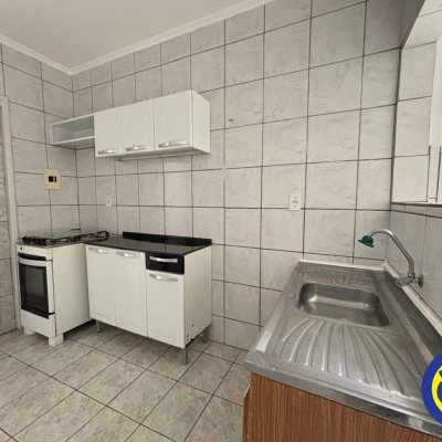 Apartamento com 62m², 2 quartos, 1 garagem, no bairro Ipiranga em São José