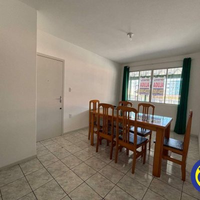 Apartamento com 62m², 2 quartos, 1 garagem, no bairro Ipiranga em São José