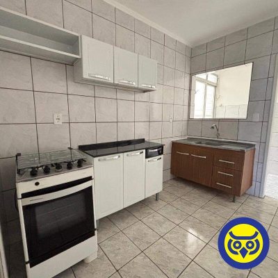 Apartamento com 62m², 2 quartos, 1 garagem, no bairro Ipiranga em São José