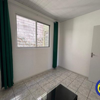 Apartamento com 62m², 2 quartos, 1 garagem, no bairro Ipiranga em São José