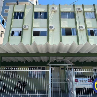 Apartamento com 62m², 2 quartos, 1 garagem, no bairro Ipiranga em São José