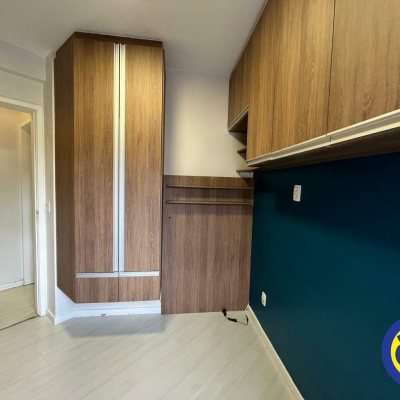 Apartamento com 80m², 3 quartos (sendo 1 suíte), 1 garagem, no bairro Centro em Florianópolis