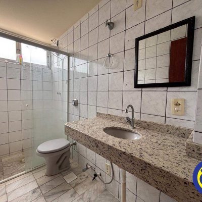 Apartamento com 90m², 2 quartos, no bairro Centro em Florianópolis