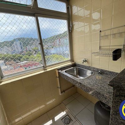 Apartamento com 90m², 2 quartos, no bairro Centro em Florianópolis
