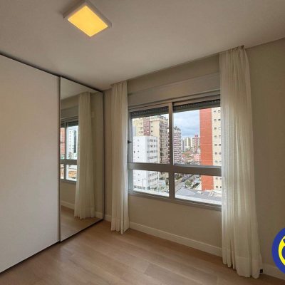 Apartamento com 43m², 1 quarto, 1 suíte, 1 garagem, no bairro Centro em Florianópolis