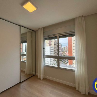 Apartamento com 43m², 1 quarto, 1 suíte, 1 garagem, no bairro Centro em Florianópolis