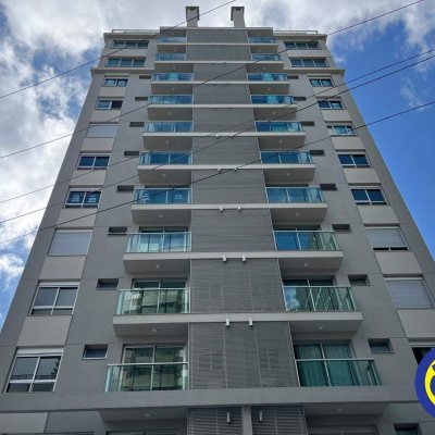Apartamento com 43m², 1 quarto, 1 suíte, 1 garagem, no bairro Centro em Florianópolis