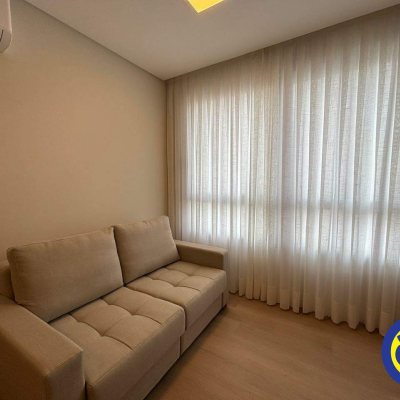 Apartamento com 43m², 1 quarto, 1 suíte, 1 garagem, no bairro Centro em Florianópolis