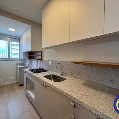 Apartamento com 43m², 1 quarto, 1 suíte, 1 garagem, no bairro Centro em Florianópolis