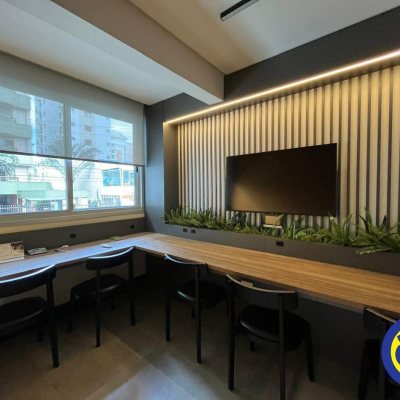 Apartamento com 43m², 1 quarto, 1 suíte, 1 garagem, no bairro Centro em Florianópolis