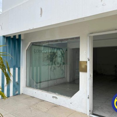Prédio com 20m², 5 garagens, no bairro Centro em Florianópolis
