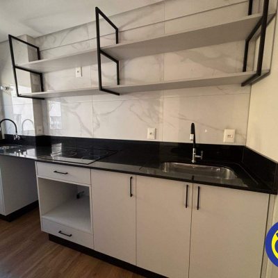 Apartamento com 38m², 1 quarto, 1 garagem, no bairro Saco dos Limões em Florianópolis