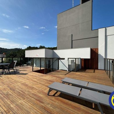 Apartamento com 38m², 1 quarto, 1 garagem, no bairro Saco dos Limões em Florianópolis