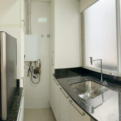 Apartamento com 90m², 3 quartos, 2 suítes, 2 garagens, no bairro Jurerê em Florianópolis